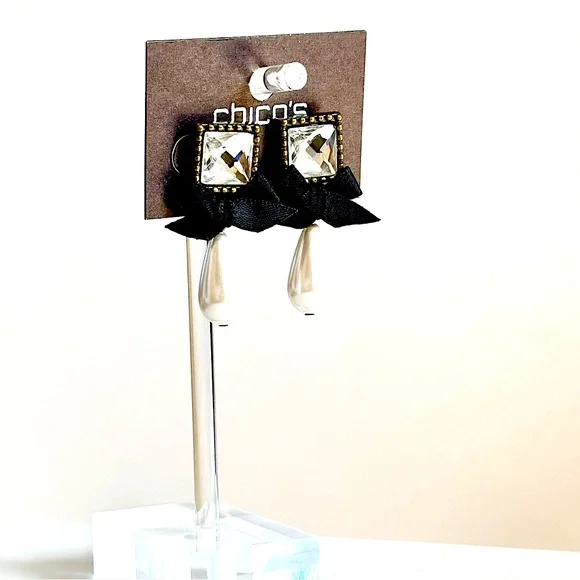 CHICO’s Parisian Chic Bow & Drop Pearl Earrings | NWT - Picture 5 of 8